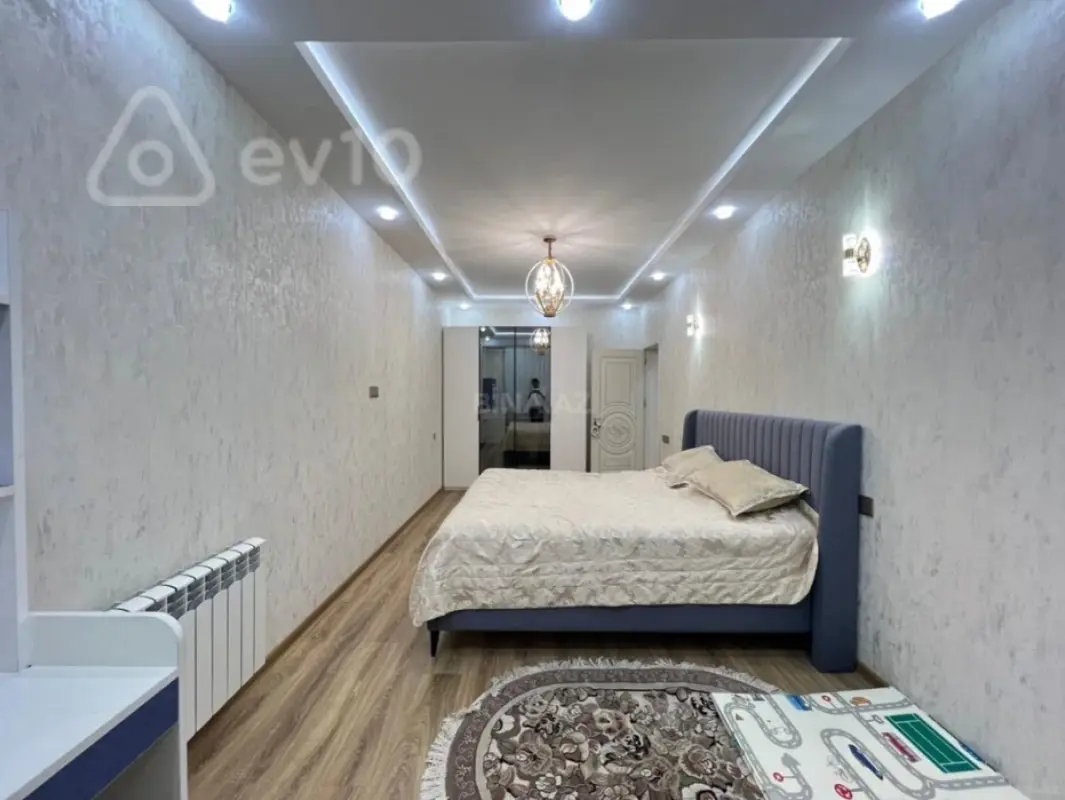 Kirayə verilir 2 otaqlı yeni tikili 65 m²