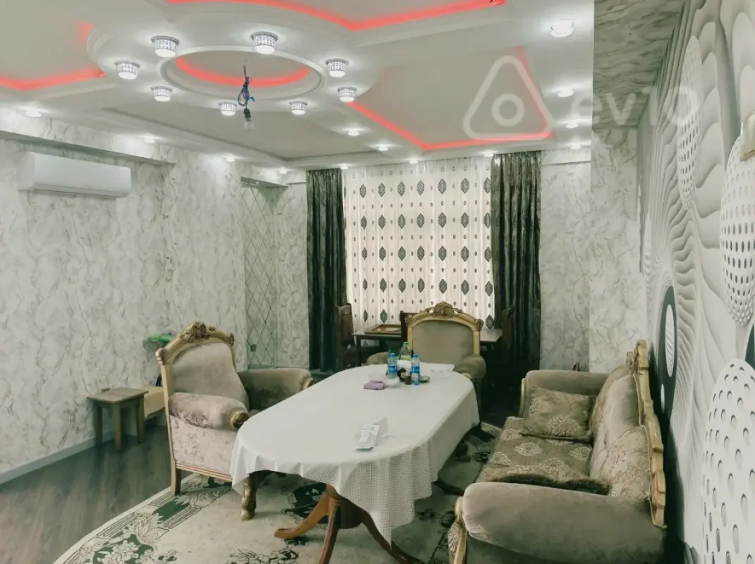 Kirayə verilir 3 otaqlı yeni tikili 125 m²
