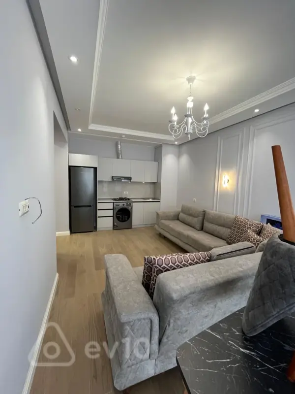 Kirayə verilir 3 otaqlı yeni tikili 80 m²