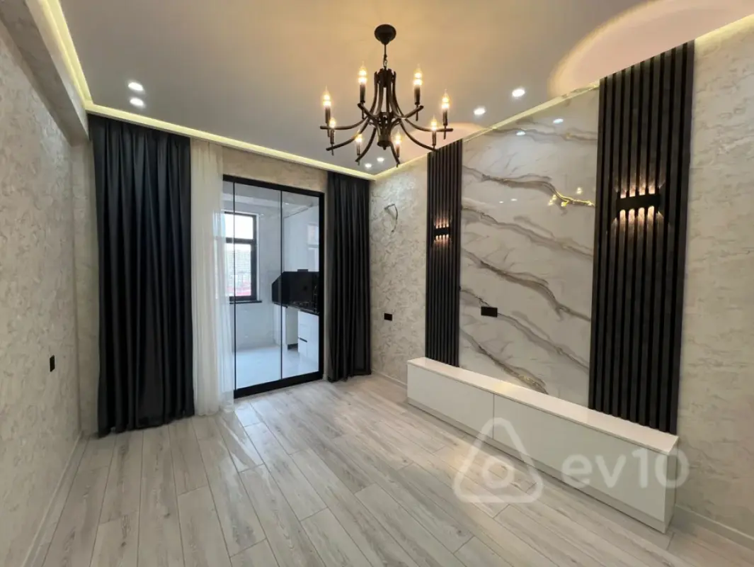 Satılır 2 otaqlı yeni tikili 68 m²