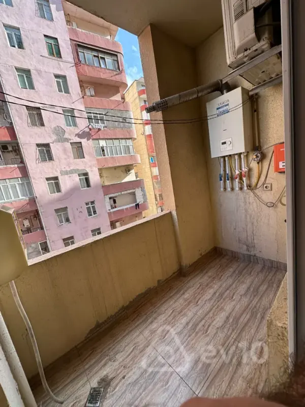 Satılır 2 otaqlı yeni tikili 60 m²