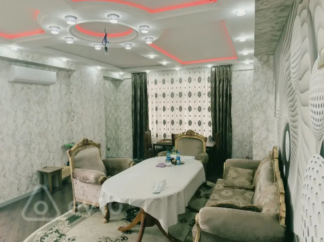 Kirayə verilir 3 otaqlı yeni tikili 122 m²