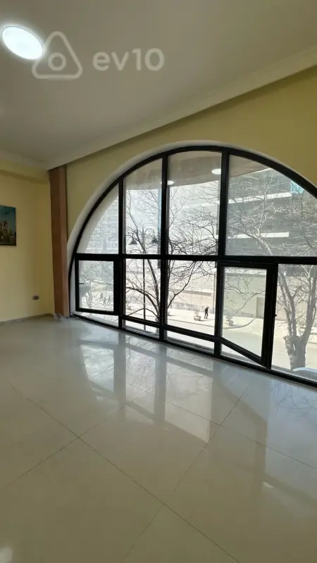 Satılır mənzil 40 m²