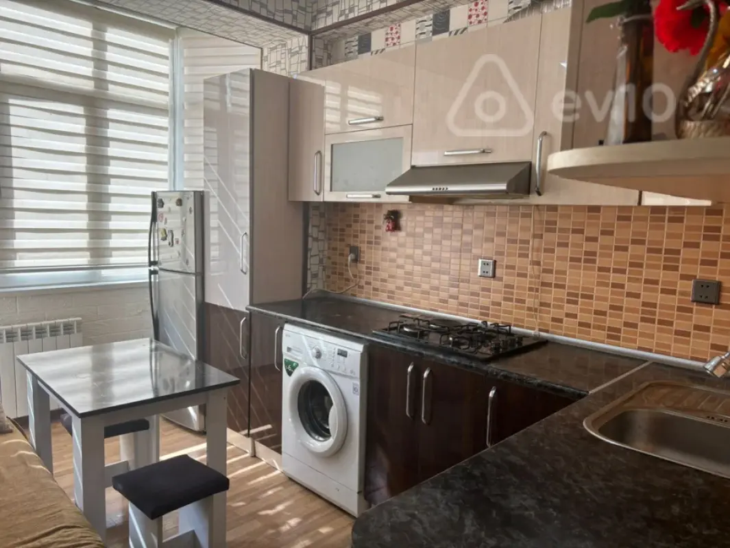 Kirayə verilir 3 otaqlı yeni tikili 70 m²