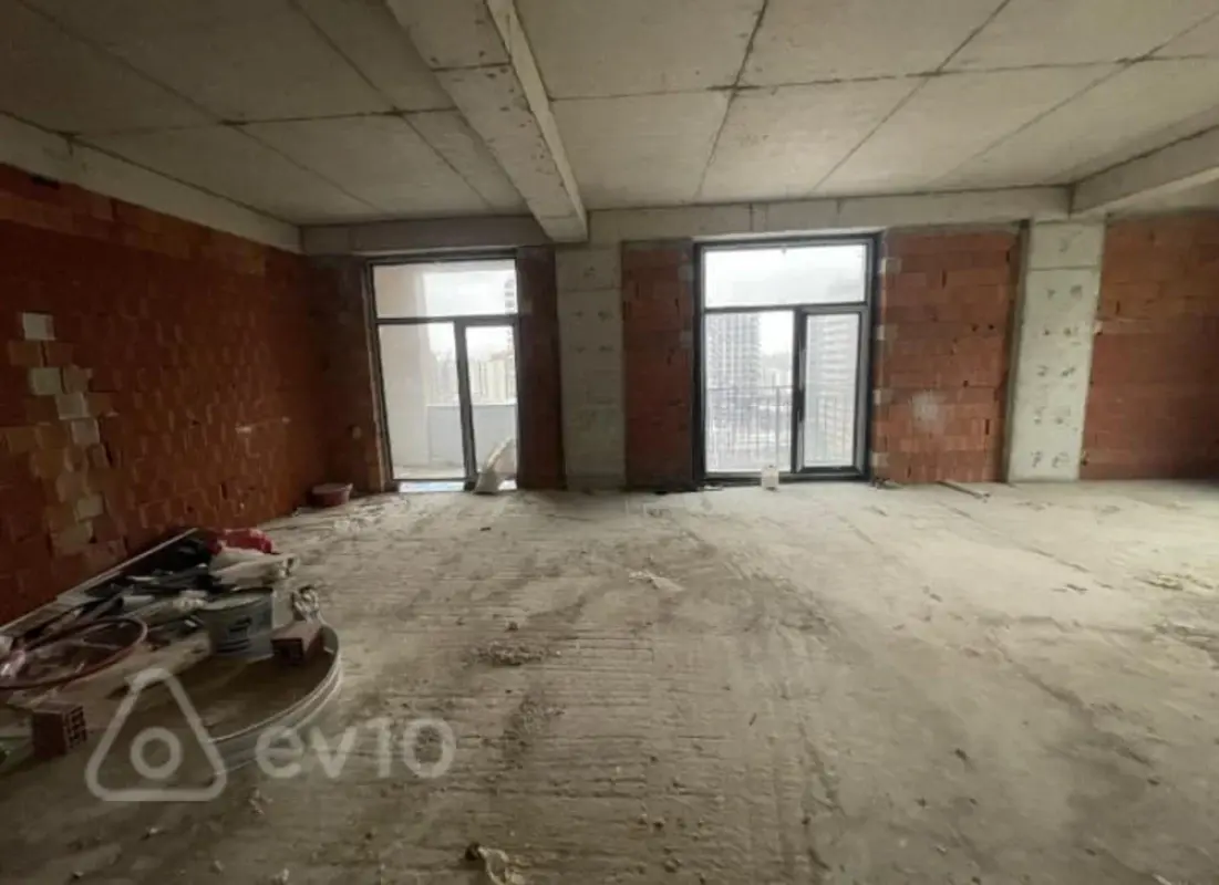 Satılır 3 otaqlı yeni tikili 110 m²