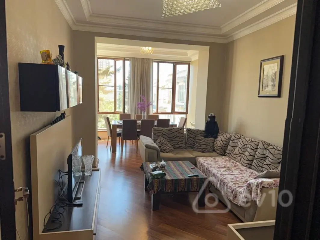 Satılır 3 otaqlı köhnə tikili 90 m²