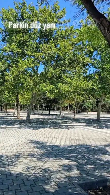 Satılır 1 otaqlı köhnə tikili 44 m²