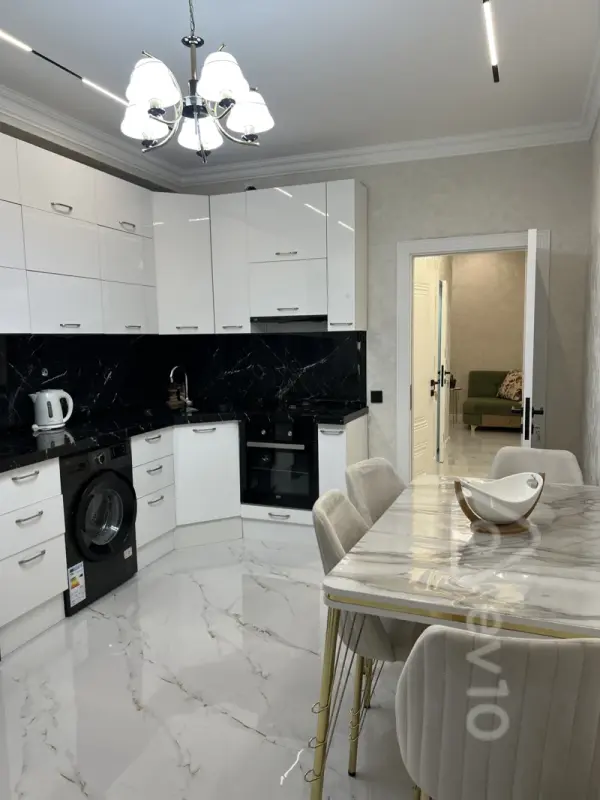 Kirayə verilir 2 otaqlı yeni tikili 78 m²