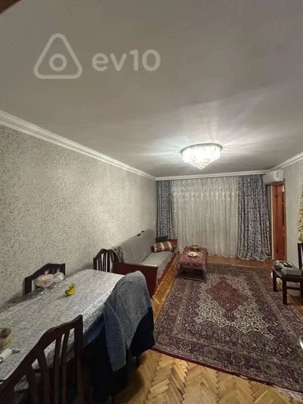 Satılır 3 otaqlı köhnə tikili 75 m²