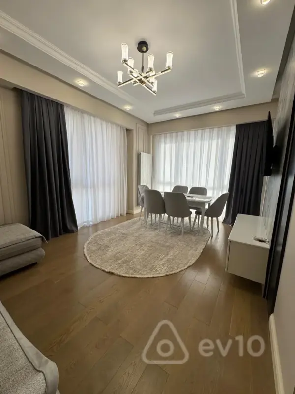 Kirayə verilir 3 otaqlı yeni tikili 90 m²