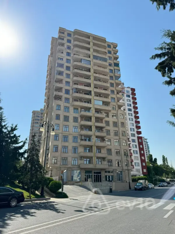 Kirayə verilir 3 otaqlı yeni tikili 100 m²