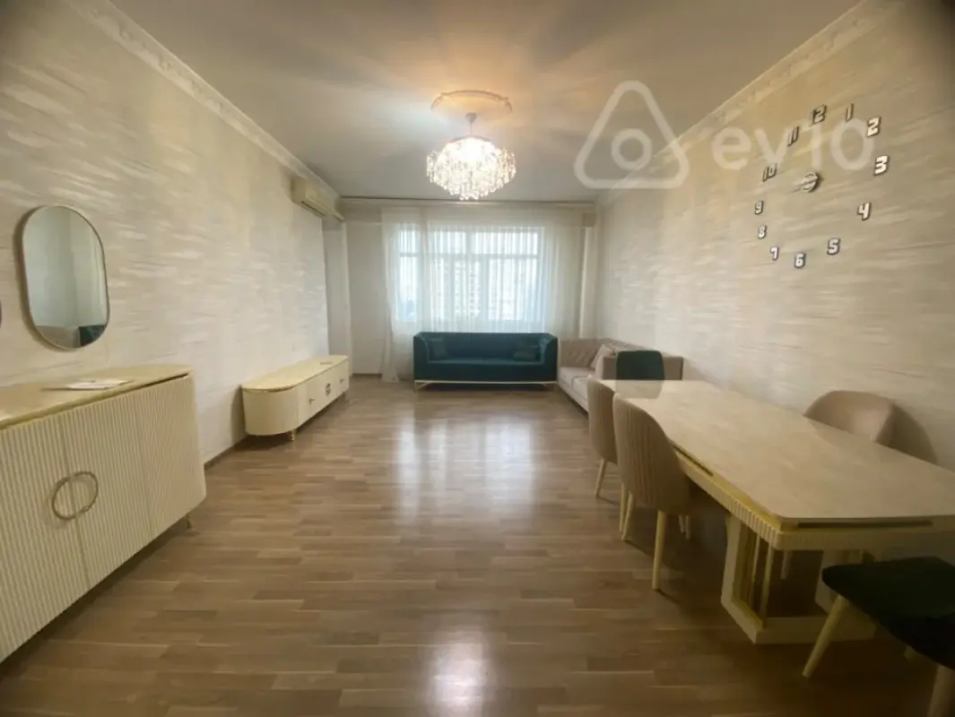 Kirayə verilir 3 otaqlı yeni tikili 135 m²