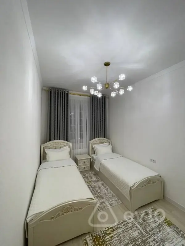 Kirayə verilir 3 otaqlı yeni tikili 80 m²