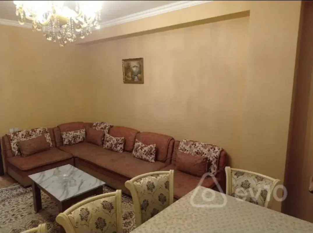 Kirayə verilir 2 otaqlı yeni tikili 90 m²