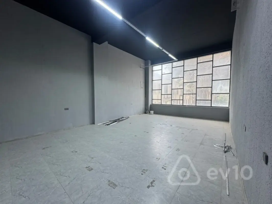 Kirayə verilir mənzil 360 m²