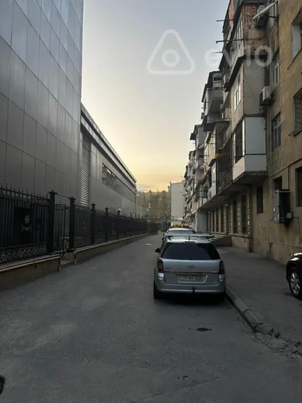 Satılır 2 otaqlı köhnə tikili 44 m²
