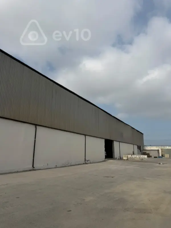 Kirayə verilir mənzil 1350 m²