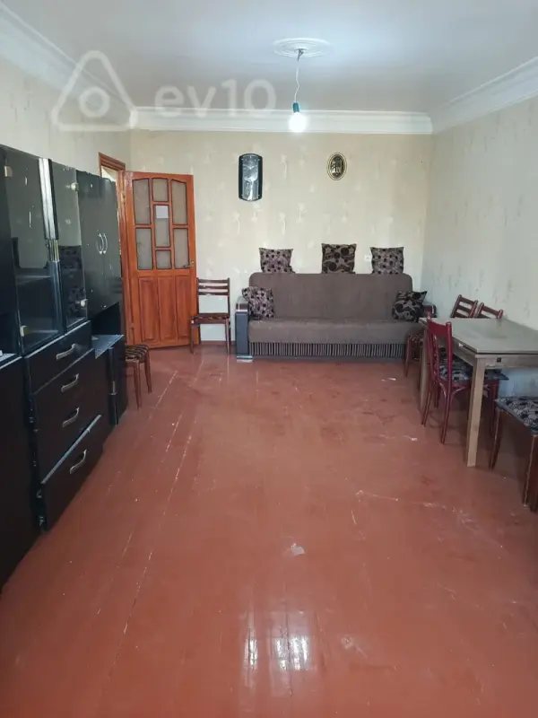 Kirayə verilir 1 otaqlı köhnə tikili 35 m²