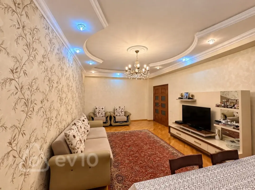 Kirayə verilir 3 otaqlı yeni tikili 105 m²