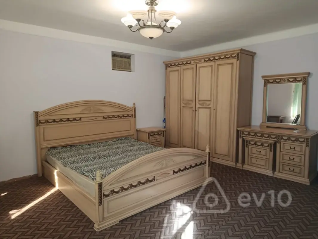 Kirayə verilir 1 otaqlı köhnə tikili 48 m²