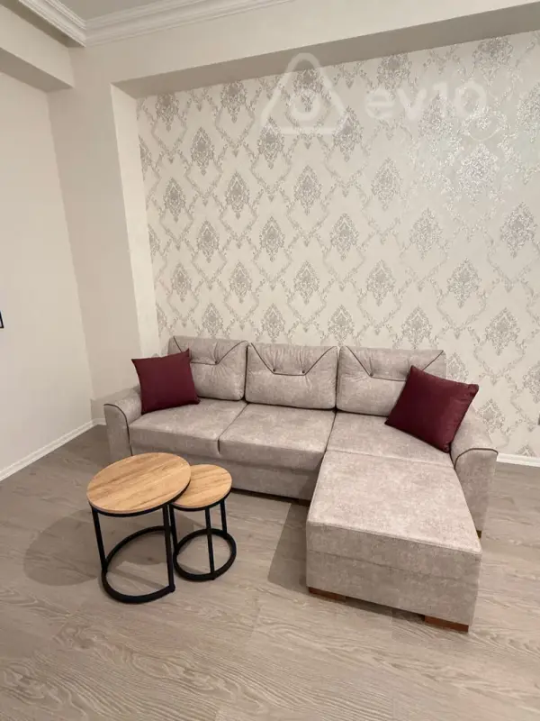 Kirayə verilir 2 otaqlı yeni tikili 62 m²