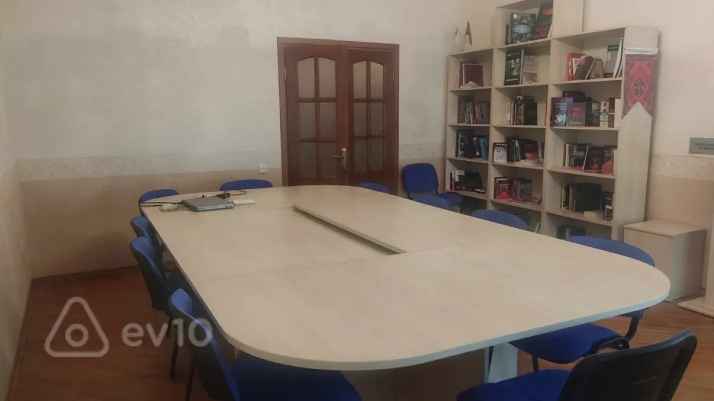 Kirayə verilir 2 otaqlı ofis 40 m²