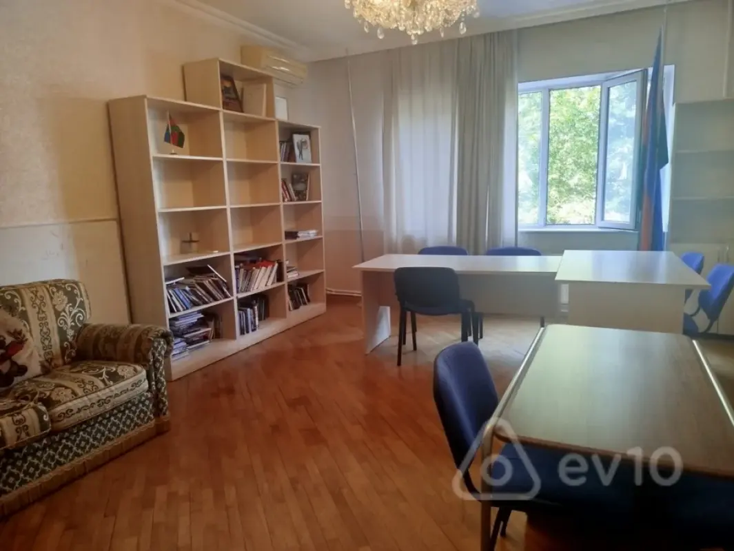 Kirayə verilir 1 otaqlı ofis 35 m²