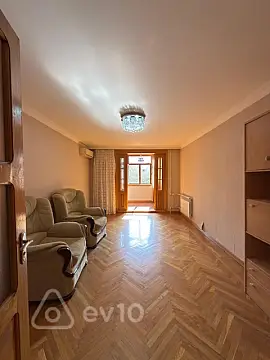 Satılır 3 otaqlı köhnə tikili 85 m² — Bakı, Nərimanov 3 otaq 85.00 m²