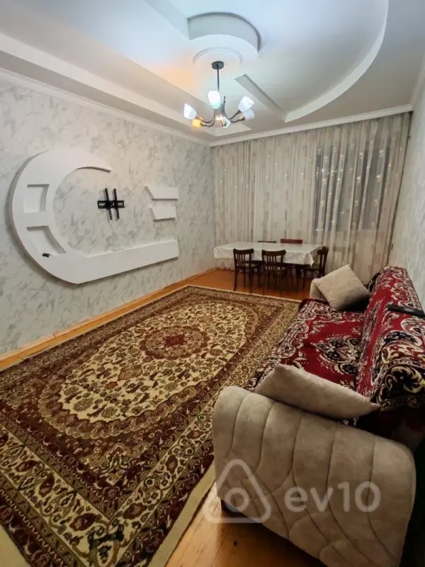 Kirayə verilir 2 otaqlı yeni tikili 82 m²