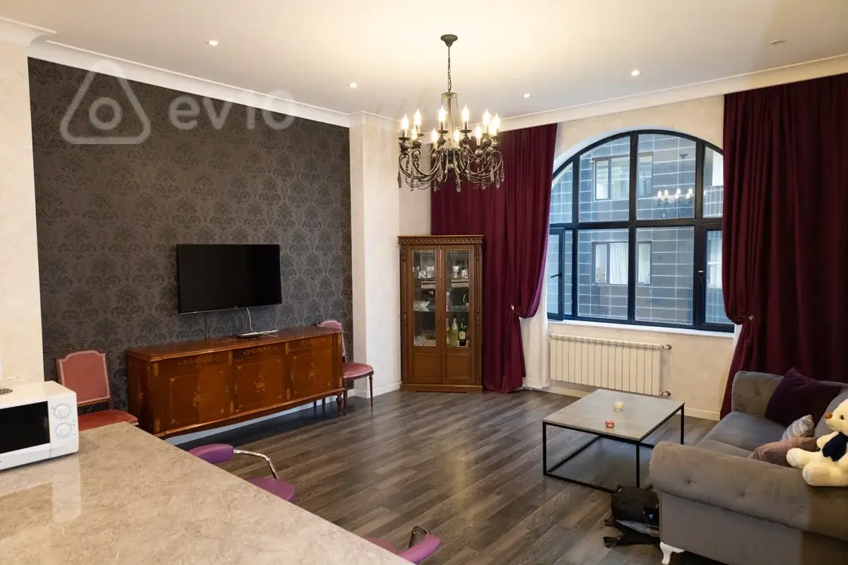 Kirayə verilir 2 otaqlı yeni tikili 90 m²