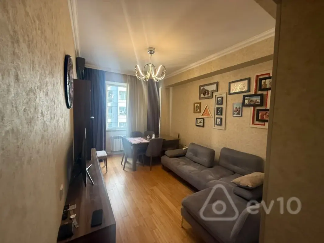 Kirayə verilir 2 otaqlı yeni tikili 50 m²
