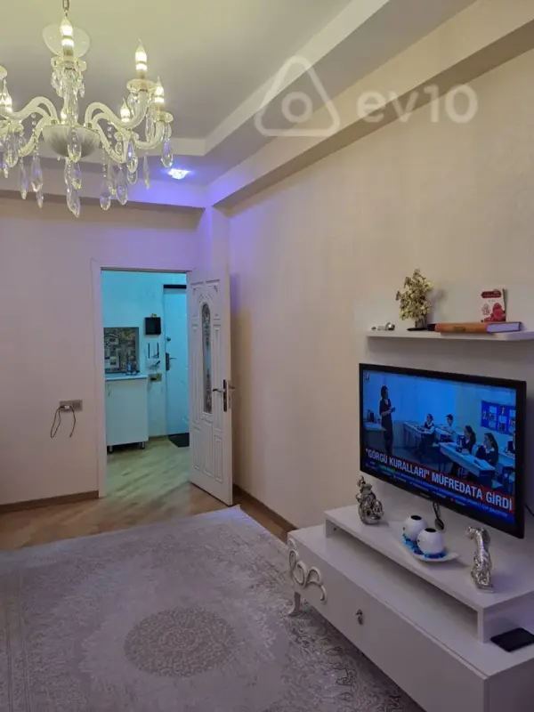 Kirayə verilir 2 otaqlı yeni tikili 55 m²