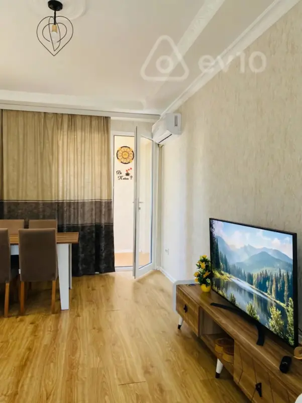 Kirayə verilir 2 otaqlı yeni tikili 70 m²