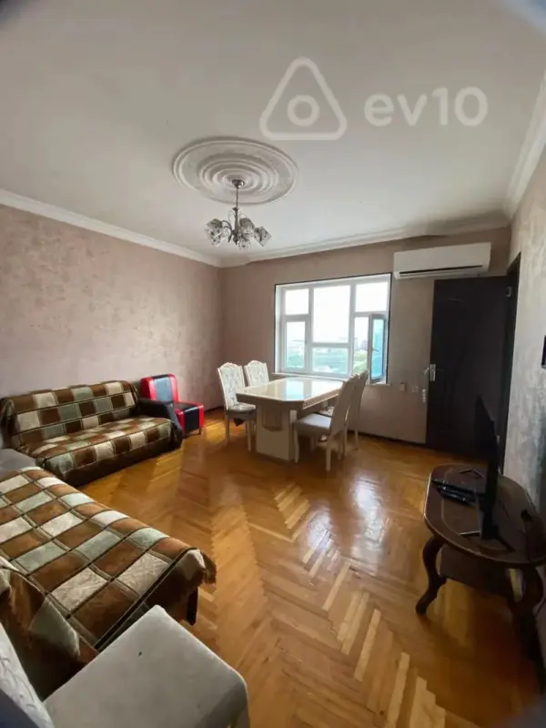 Kirayə verilir 3 otaqlı yeni tikili 70 m²