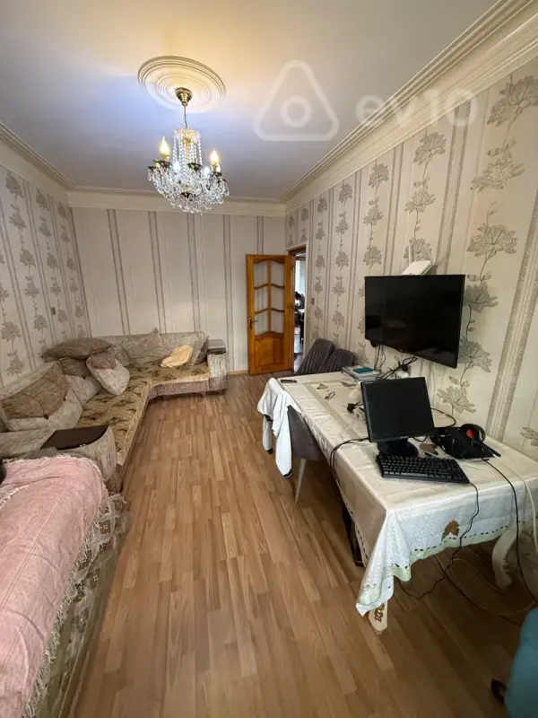 Kirayə verilir 3 otaqlı köhnə tikili 85 m²