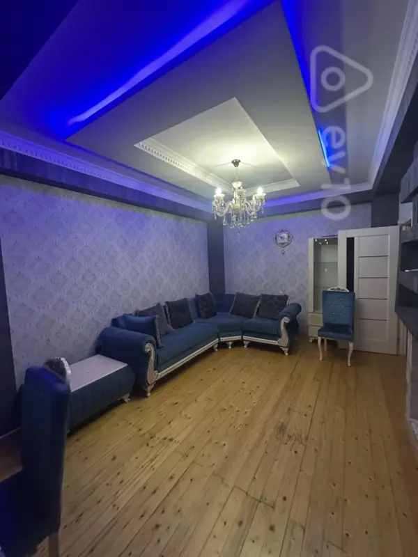 Kirayə verilir 3 otaqlı yeni tikili 70 m²