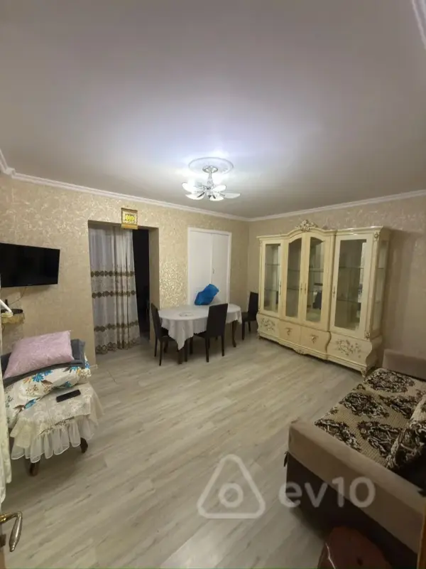Kirayə verilir 2 otaqlı həyət evi 100 m²