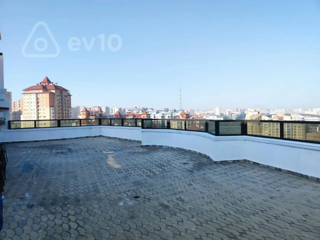 Kirayə verilir 4 otaqlı yeni tikili 350 m²