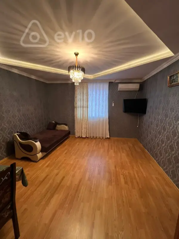 Kirayə verilir 2 otaqlı həyət evi 65 m²