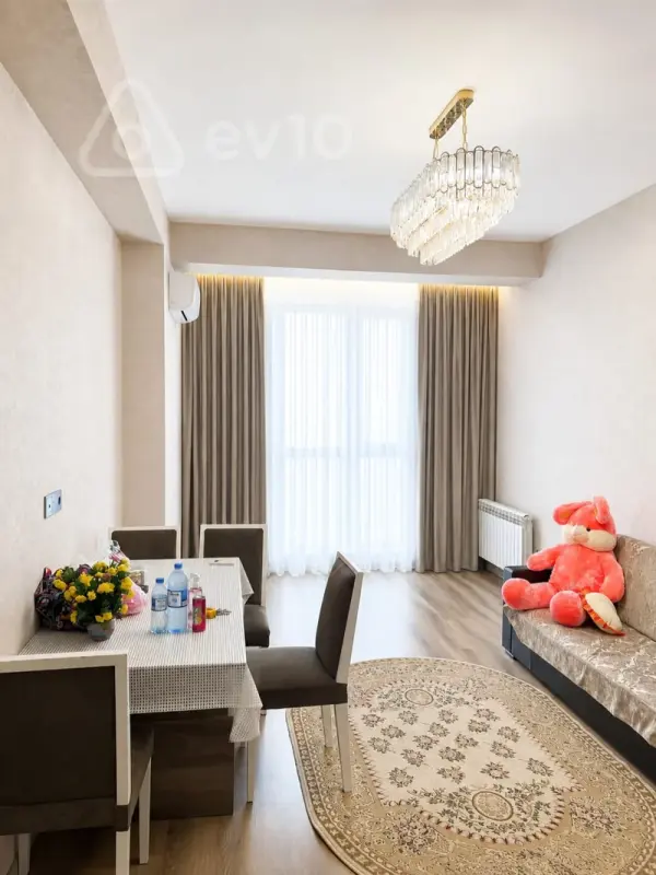 Kirayə verilir 2 otaqlı yeni tikili 70 m²