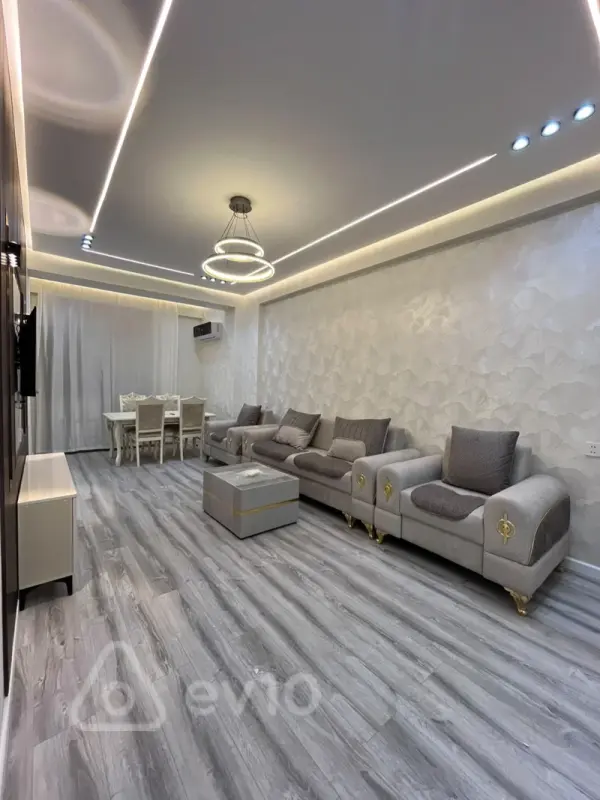 Kirayə verilir 2 otaqlı yeni tikili 80 m²