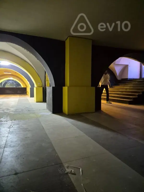 Kirayə verilir mənzil 200 m²