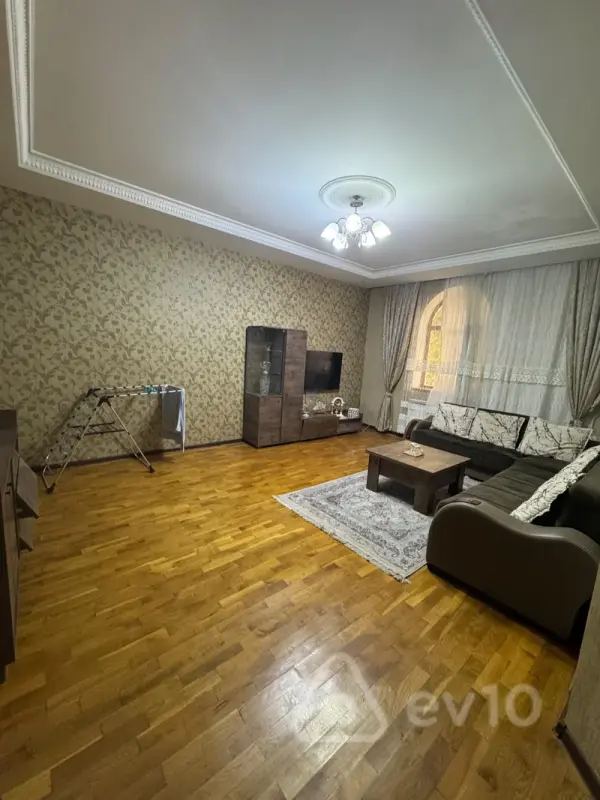 Satılır 2 otaqlı yeni tikili 75 m²