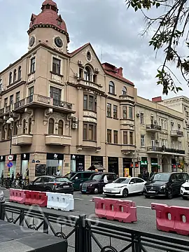 Kirayə verilir 4 otaqlı ofis 102 m² — Bakı, Səbail 4 otaq 102.00 m²