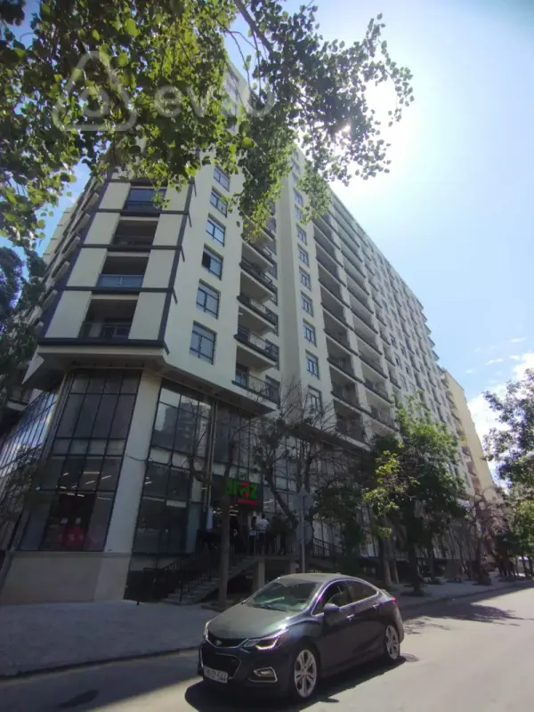 Satılır 3 otaqlı yeni tikili 155 m²