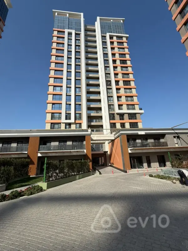 Satılır 3 otaqlı yeni tikili 107 m²