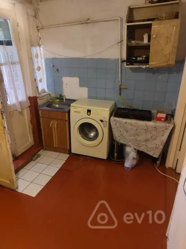 Kirayə verilir 1 otaqlı həyət evi 33 m²