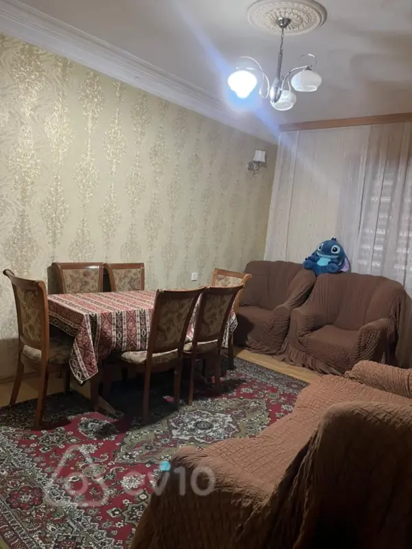 Kirayə verilir 2 otaqlı köhnə tikili 40 m²