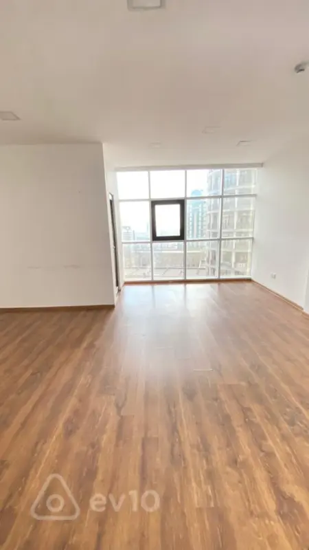 Kirayə verilir 2 otaqlı ofis 60 m²