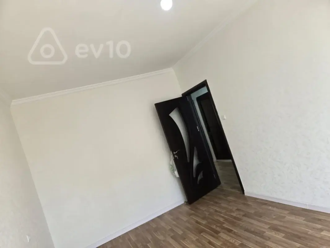 Kirayə verilir 2 otaqlı yeni tikili 50 m²